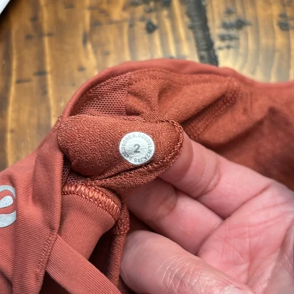 Lululemon energy bra - Picture 3 of 3